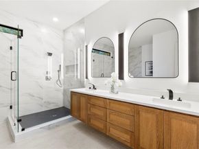 10434  Vinemont Street , Dallas Texas 75218