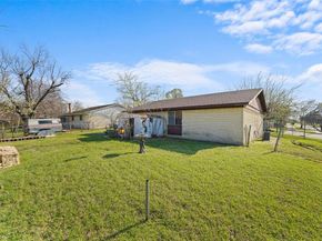 5202  Chestnut Place , Garland Texas 75043