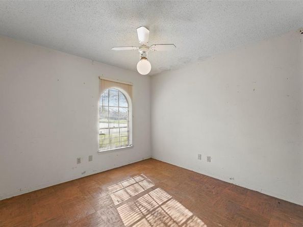 5202  Chestnut Place , Garland Texas 75043