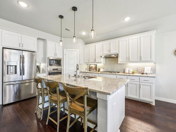 917  Overton Avenue , Celina Texas 75009