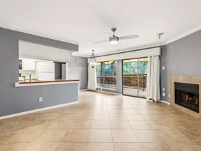 2505  Wedglea Drive  109, Dallas Texas 75211