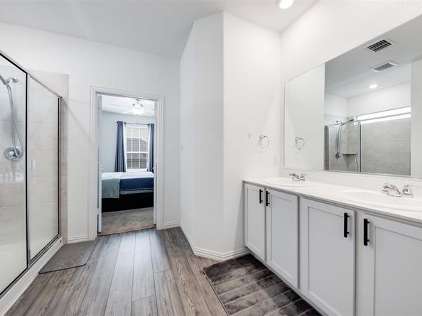5418  Riverwalk Parkway , Garland Texas 75040