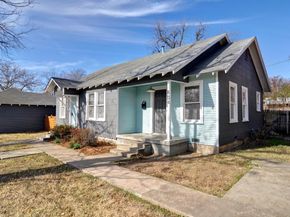 2844  Travis Avenue , Fort Worth Texas 76110