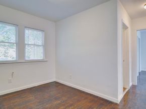 2844  Travis Avenue , Fort Worth Texas 76110