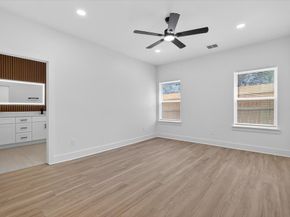 522  Avenue G  , Dallas Texas 75203