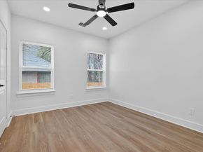 522  Avenue G  , Dallas Texas 75203