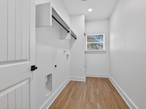 522  Avenue G  , Dallas Texas 75203