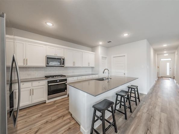 1229  Cinco Treaty Trail , Fort Worth Texas 76052