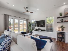 1802  Pueblo Street , Dallas Texas 75212