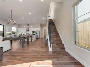 1802  Pueblo Street , Dallas Texas 75212