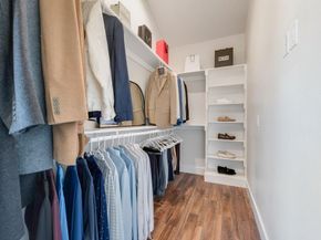 1802  Pueblo Street , Dallas Texas 75212