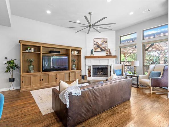 2131 N Hill Drive , Irving Texas 75038