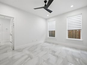 4002  Furey Street , Dallas Texas 75212