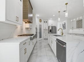 4002  Furey Street , Dallas Texas 75212