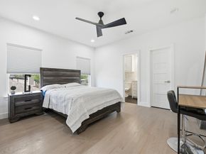 4002  Furey Street , Dallas Texas 75212