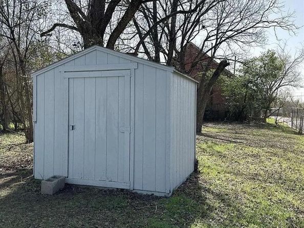 2702  Marder Street , Dallas Texas 75215