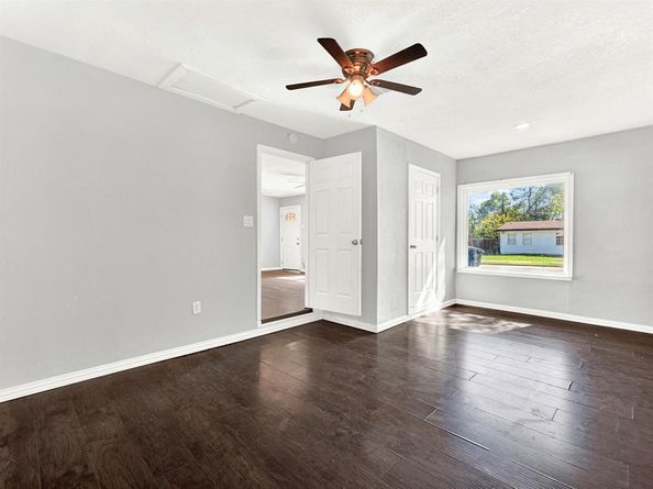 2821  Kilburn Avenue , Dallas Texas 75216