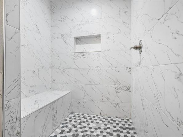 703 N Jester Avenue , Dallas Texas 75211