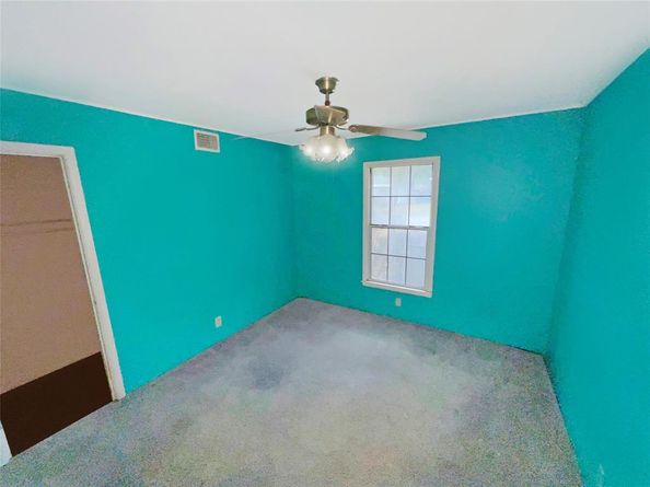 5305  Ira Street , Haltom City Texas 76117