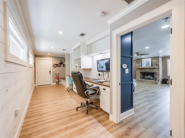 2908  Carson Street , Haltom City Texas 76117