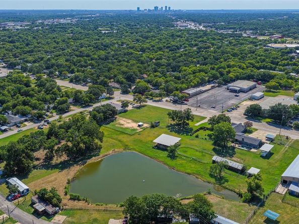 2908  Carson Street , Haltom City Texas 76117