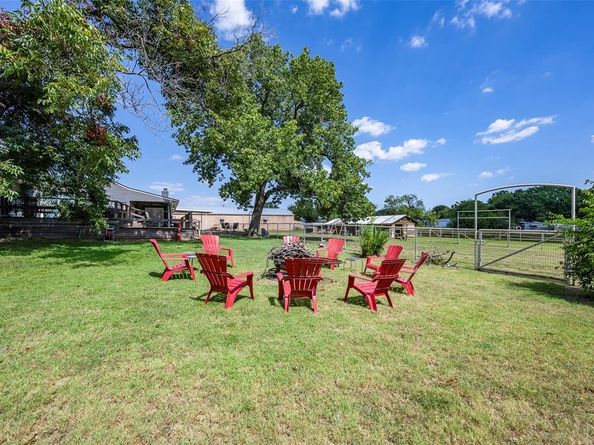 2908  Carson Street , Haltom City Texas 76117