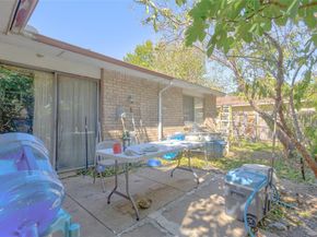 1833  Clark Trail , Grand Prairie Texas 75052