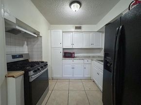 2404  Klondike Drive , Dallas Texas 75228