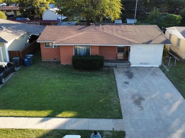 2404  Klondike Drive , Dallas Texas 75228