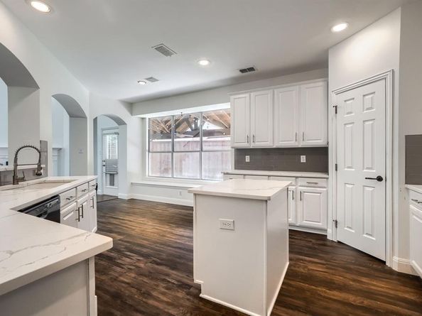 812  Brookwater Drive , McKinney Texas 75071