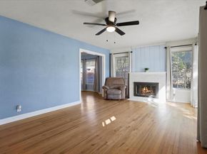 1129 N Riverside Drive , Fort Worth Texas 76111