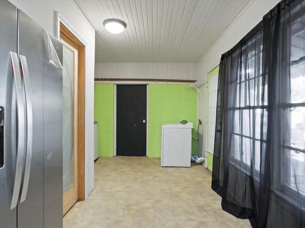 1129 N Riverside Drive , Fort Worth Texas 76111