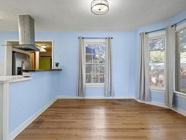 1129 N Riverside Drive , Fort Worth Texas 76111