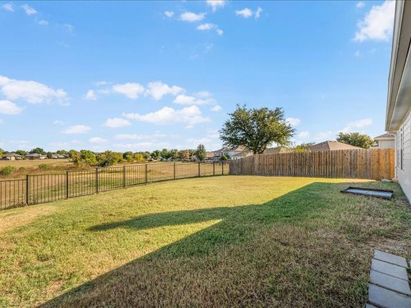 1156  Mustang Ridge Drive , Fort Worth Texas 76052