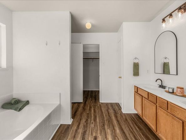 1156  Mustang Ridge Drive , Fort Worth Texas 76052