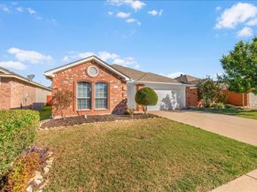 1156  Mustang Ridge Drive , Fort Worth Texas 76052