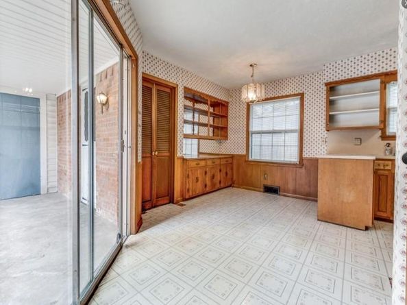 6225  Berryhill Street , Dallas Texas 75231