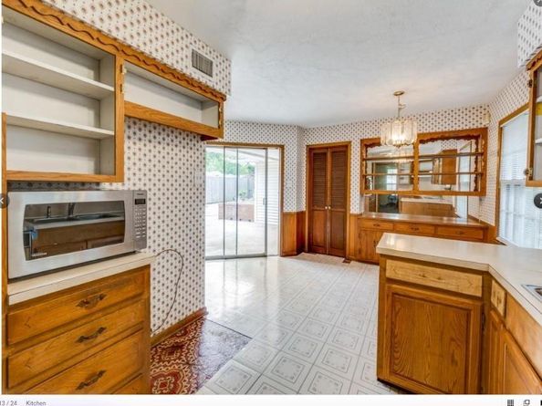 6225  Berryhill Street , Dallas Texas 75231