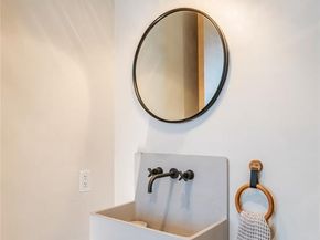 2430  Victory Park Lane  3204, Dallas Texas 75219