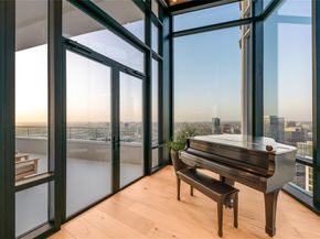 2430  Victory Park Lane  3204, Dallas Texas 75219