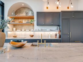 2430  Victory Park Lane  3204, Dallas Texas 75219