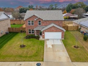 3581  Chestnut Oak Drive , Dallas Texas 75253