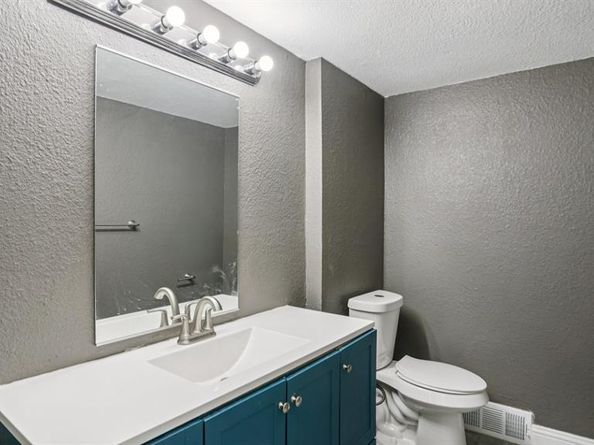 8036  Woodhue Circle , Dallas Texas 75228