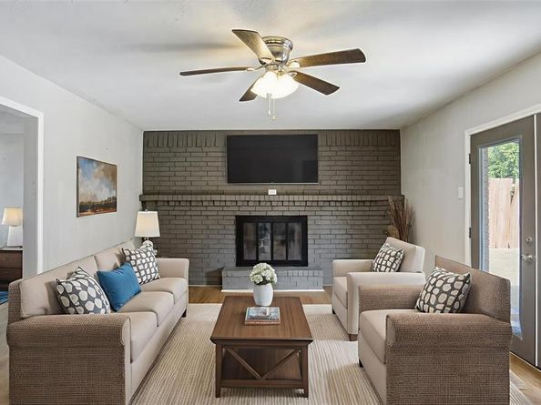 8036  Woodhue Circle , Dallas Texas 75228