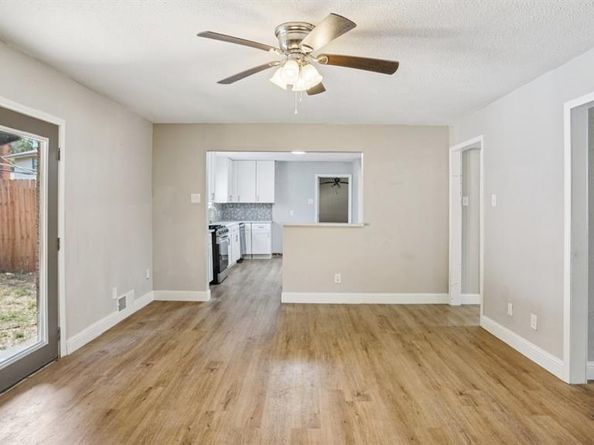 8036  Woodhue Circle , Dallas Texas 75228