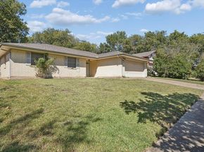 1113  2nd Street , Grand Prairie Texas 75051