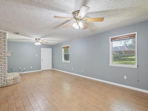 1113  2nd Street , Grand Prairie Texas 75051