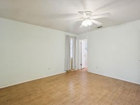 1113  2nd Street , Grand Prairie Texas 75051