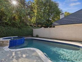 1404  Waterside Drive , Dallas Texas 75218