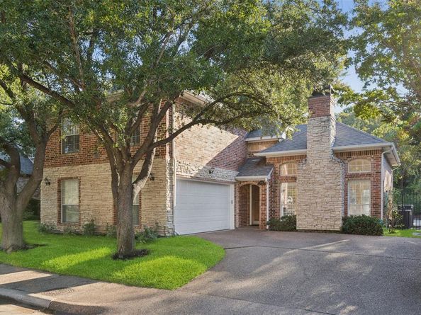 1404  Waterside Drive , Dallas Texas 75218